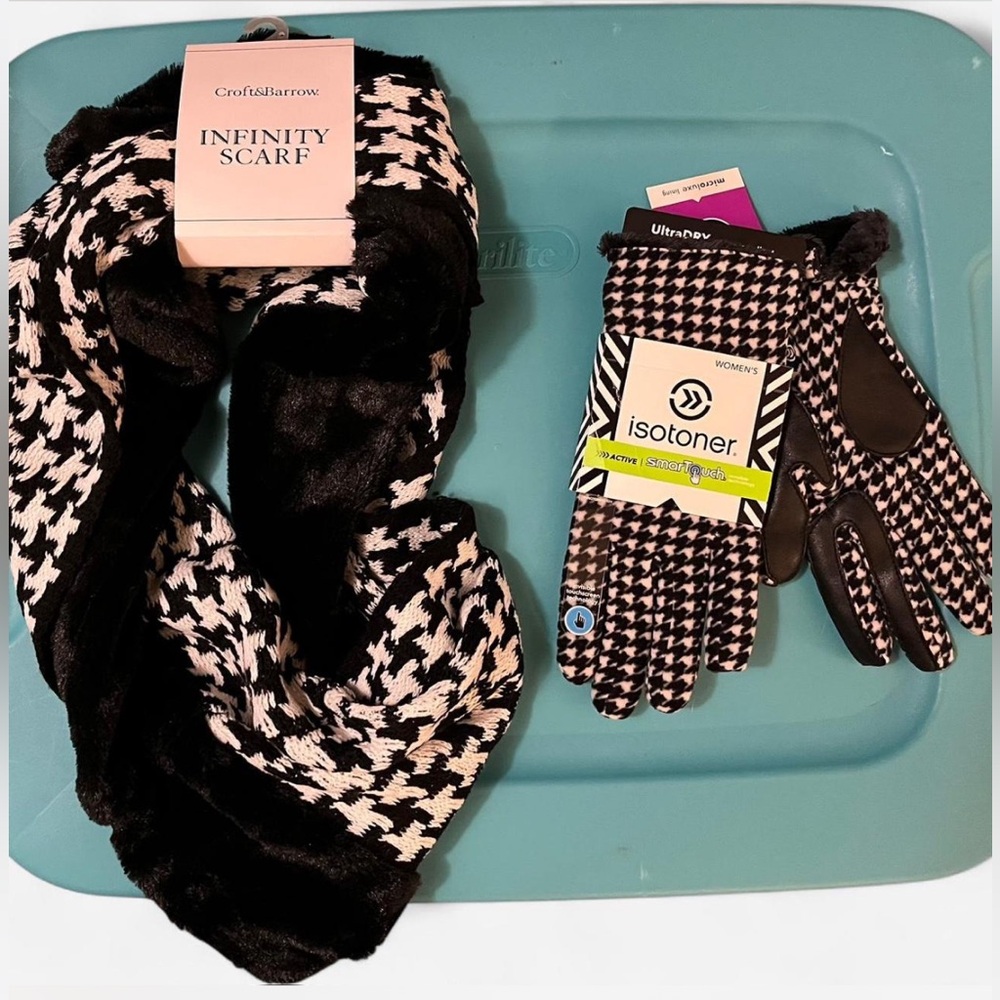 NWT Faux-Fur Houndstooth Scarf & Gloves Set (Croft & Barrow & Isotoner)